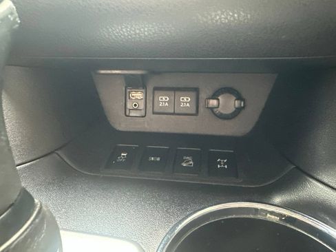 Used 2018 Toyota Highlander SE AWD/4WD image 36