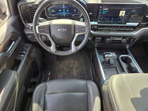 Used 2023 Chevrolet Silverado 1500 RST AWD/4WD image 14