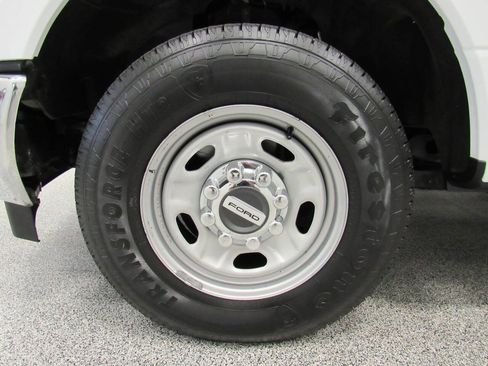 Used 2017 Ford F250 XL w/ Power Equipment Group image 10