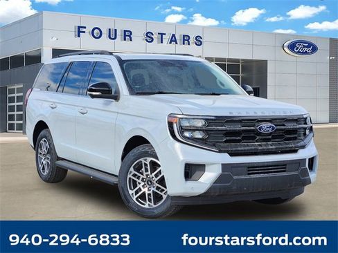 New 2025 Ford Expedition Active image 1