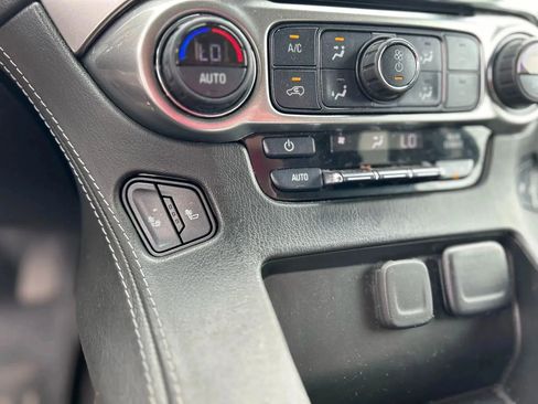 Used 2019 Chevrolet Tahoe LT image 24