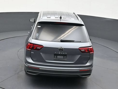 Used 2024 Volkswagen Tiguan SE FWD image 12