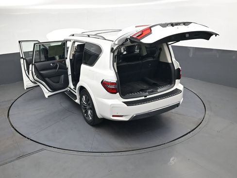 Used 2022 Nissan Armada Platinum w/ Captain's Chairs Package RWD image 54
