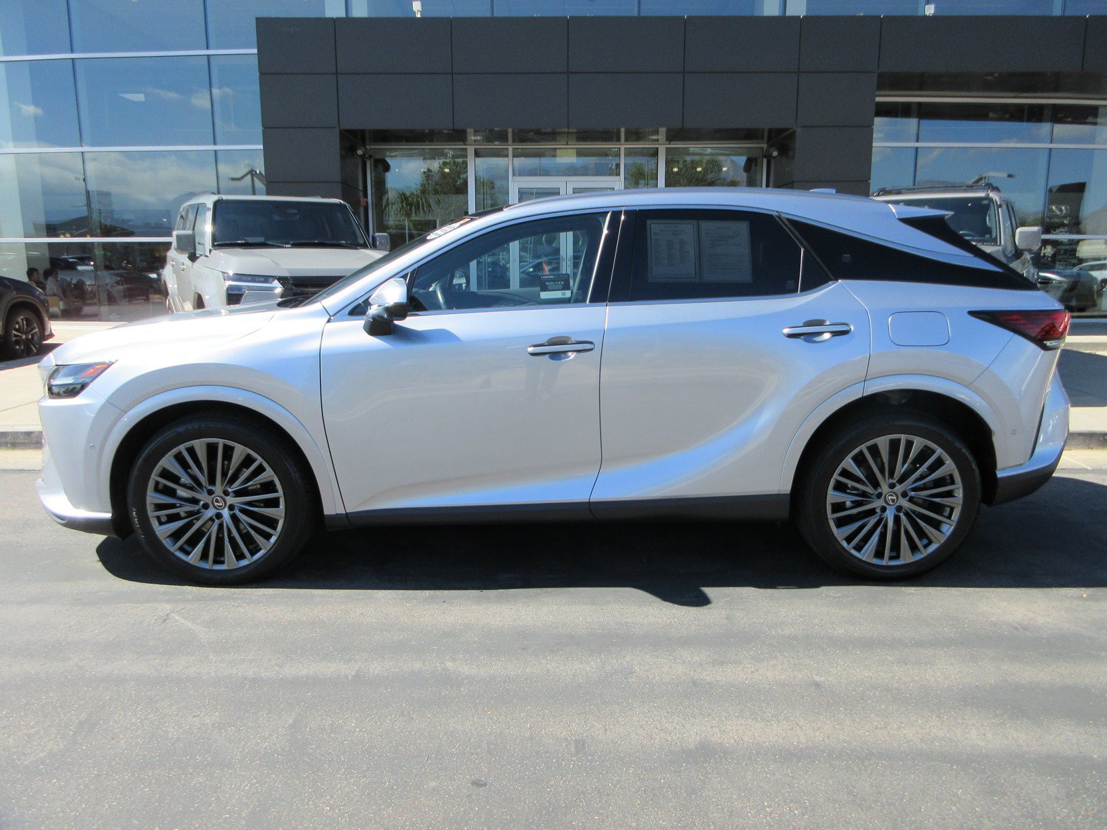 Used 2026 Lexus RX 450h AWD w/ Convenience Package image 3