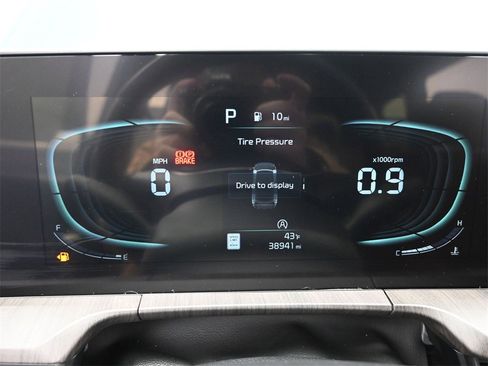 Certified 2023 Kia Telluride EX image 24