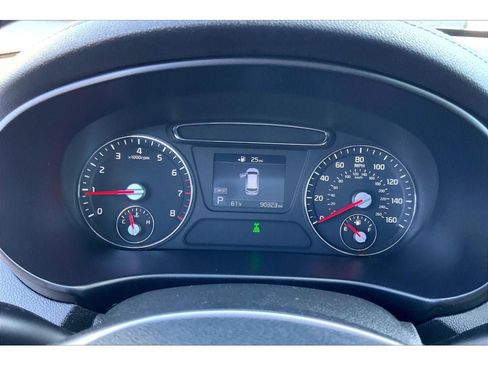 Used 2020 Kia Sorento LX w/ LX I4 Convenience Package AWD/4WD image 22