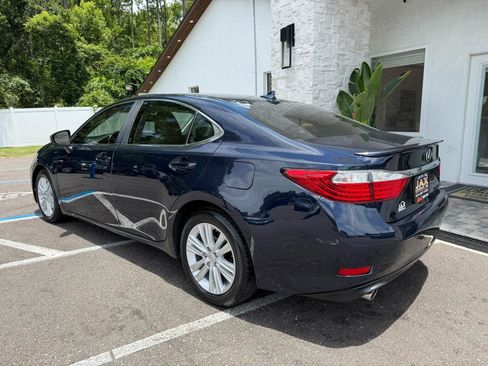 Used 2014 Lexus ES 350 w/ Premium Package FWD image 12
