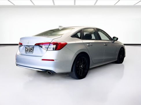 Used 2024 Honda Civic Sport image 4