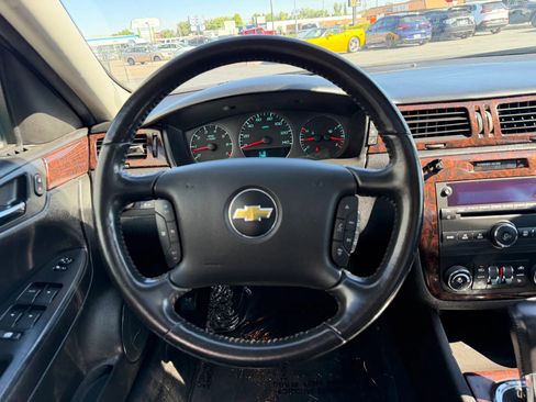 Used 2013 Chevrolet Impala LTZ FWD image 21