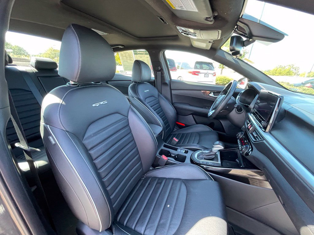 Used 2024 Kia Forte GT-Line w/ GT-Line Premium Package FWD image 31