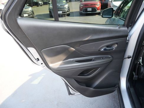 Used 2019 Buick Encore Preferred image 30