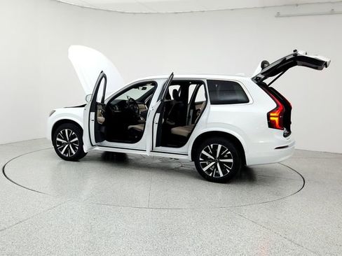 New 2026 Volvo XC90 B6 Core image 12