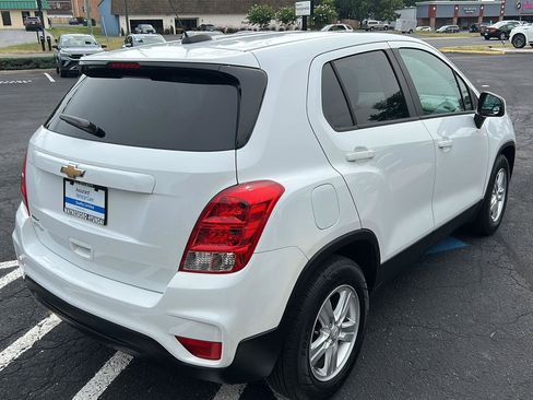 Used 2021 Chevrolet Trax LS w/ Tint and Cruise Package FWD image 8