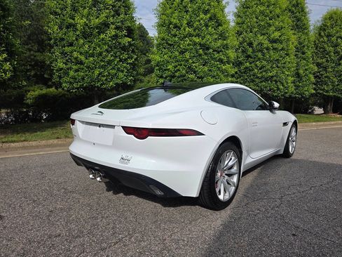 Used 2018 Jaguar F-TYPE Coupe RWD image 5