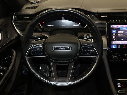 Used 2022 Jeep Grand Cherokee L Overland w/ Luxury Tech Group IV image 7