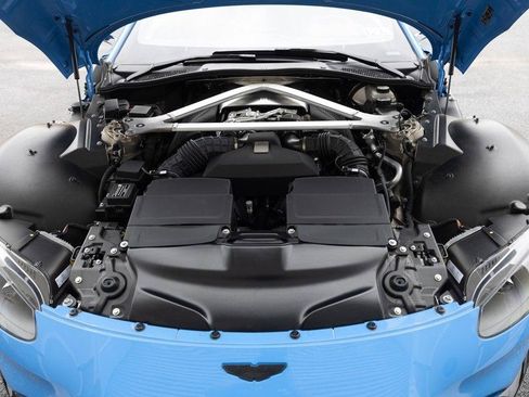 Used 2021 Aston Martin V8 Vantage Coupe RWD image 10