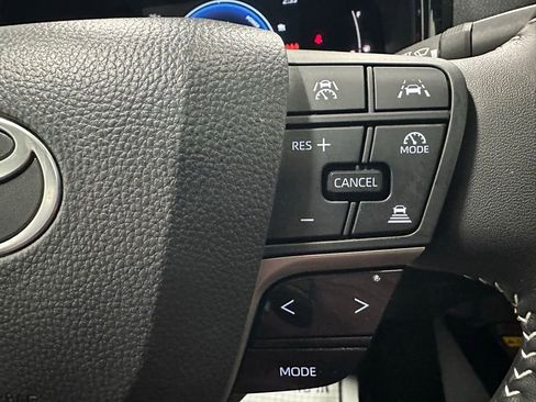 Used 2026 Toyota Camry SE FWD image 20
