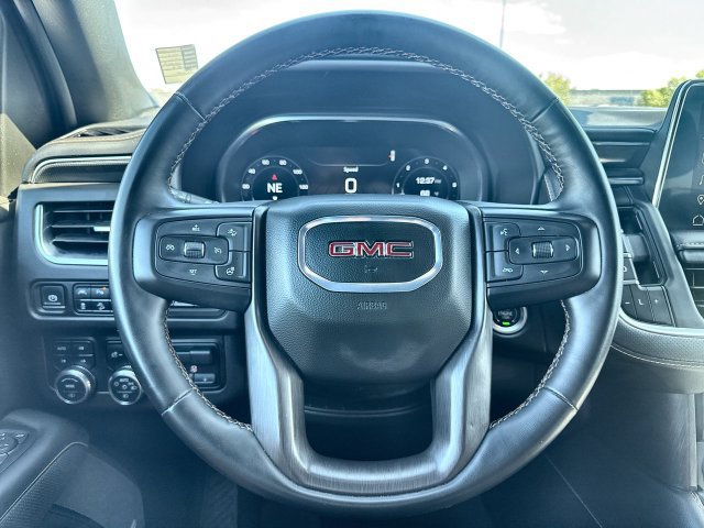 Used 2024 GMC Yukon XL AT4 w/ AT4 Premium Plus Package AWD/4WD image 14