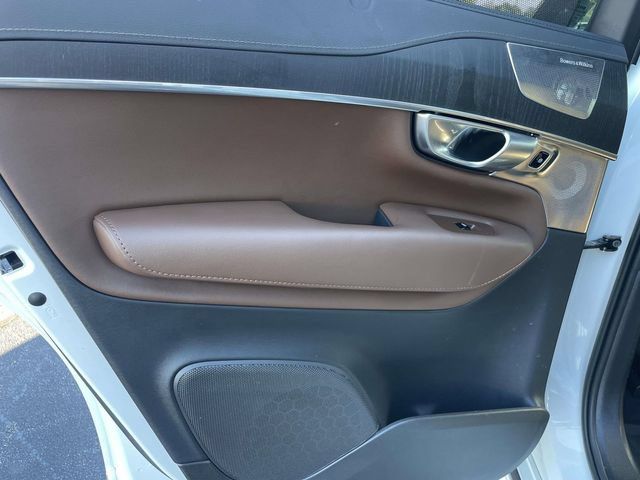 Certified 2023 Volvo XC90 B6 Ultimate w/ Lounge Package AWD/4WD image 12