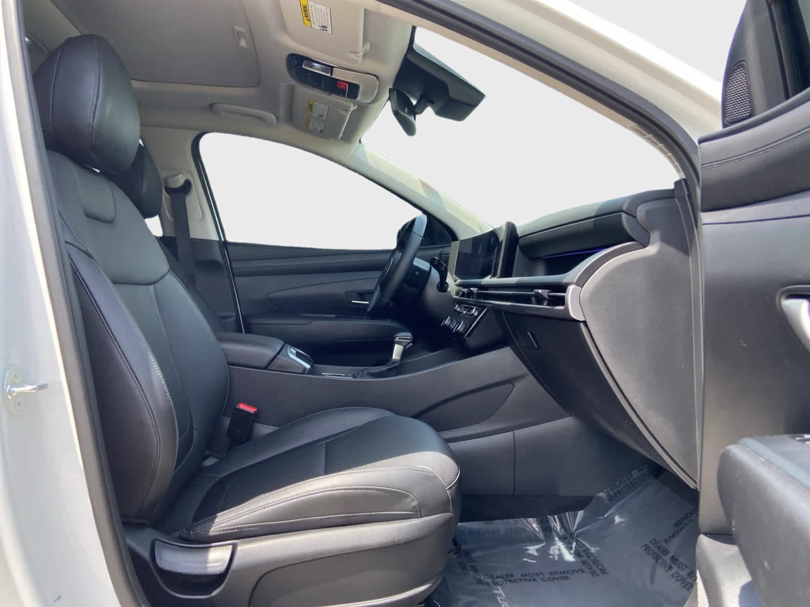 Used 2025 Hyundai Tucson SEL FWD image 16