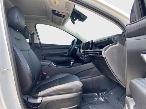 Used 2025 Hyundai Tucson SEL FWD image 16