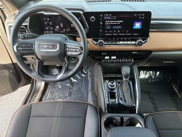 Used 2025 GMC Canyon AT4 AWD/4WD image 18