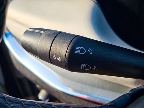 Certified 2022 Jeep Compass Limited image 17