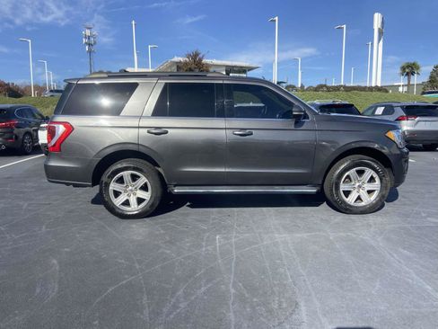 Used 2019 Ford Expedition XLT w/ Equipment Group 202A image 10