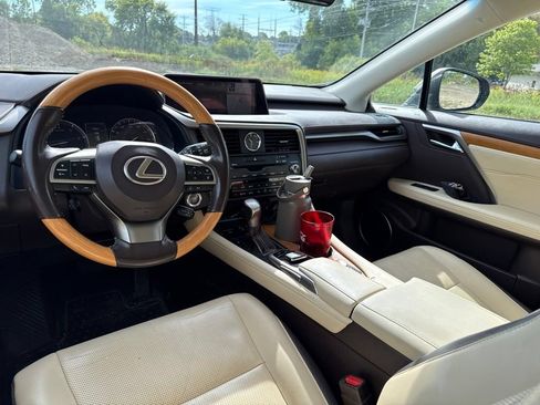 Used 2019 Lexus RX 350 AWD w/ Navigation Package image 28