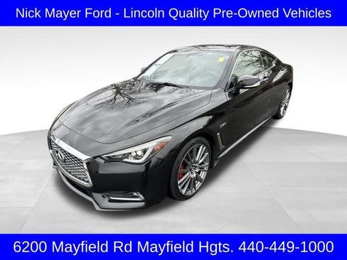 Used 2017 INFINITI Q60 Red Sport 400 image 3