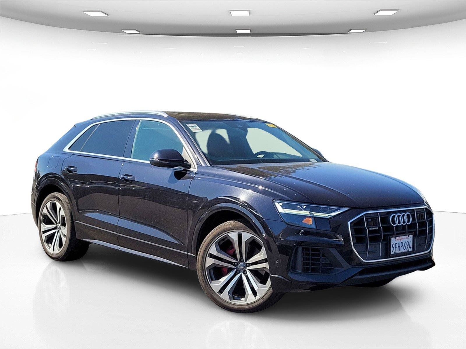 Used 2019 Audi Q8 Premium Plus w/ Premium Plus AWD/4WD image 2