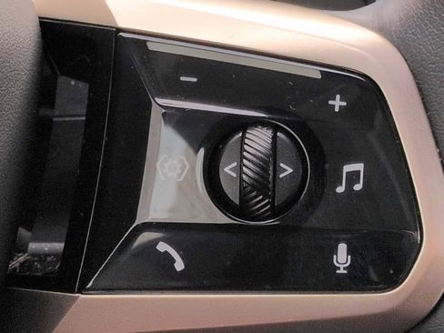 Certified 2025 BMW iX xDrive50 w/ Premium Package image 26