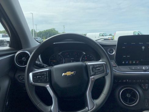 Used 2024 Chevrolet Blazer LT w/ Convenience Package AWD/4WD image 17