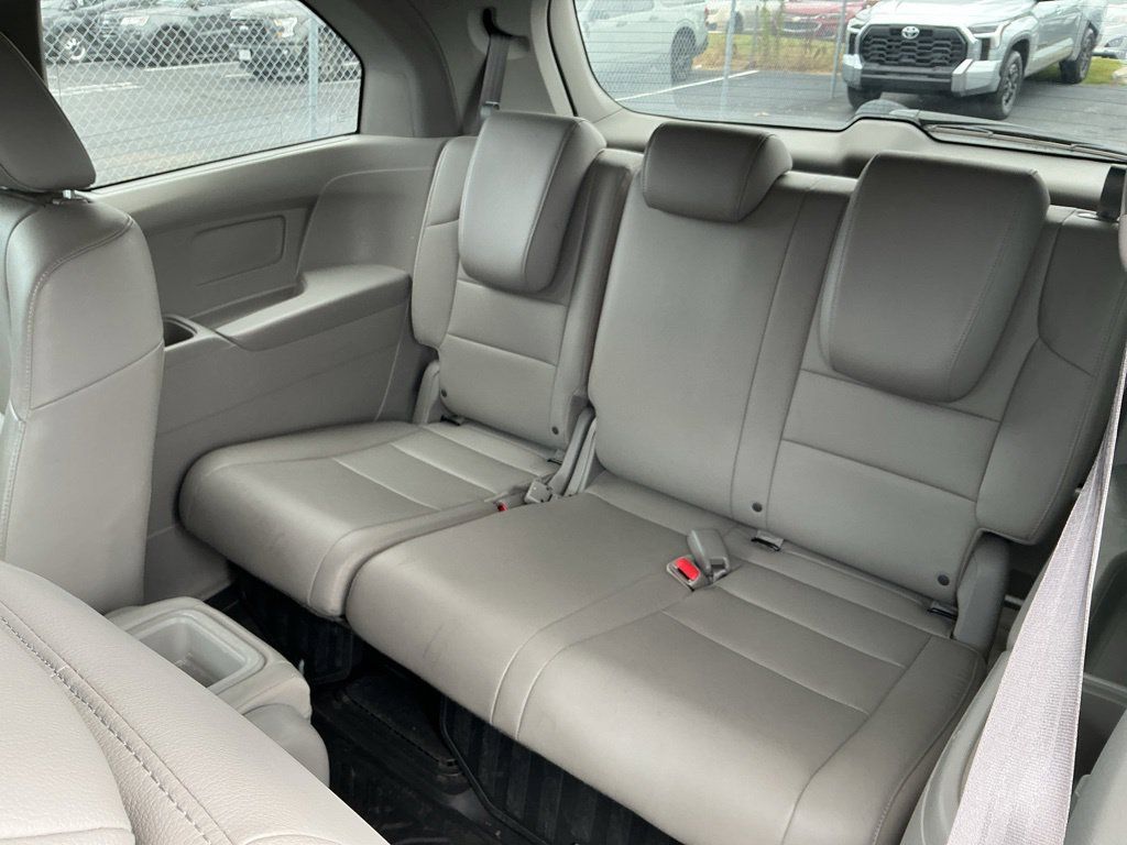 Used 2014 Honda Odyssey EX-L image 14