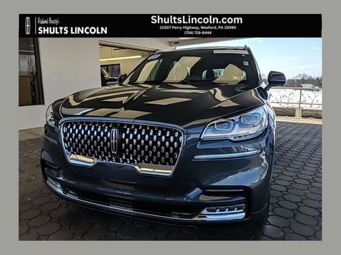 Certified 2023 Lincoln Aviator Black Label w/ Class IV Trailer Tow Package image 1