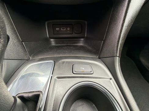Used 2024 Chevrolet Equinox LT FWD image 28