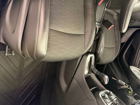Used 2015 Buick Encore Convenience AWD/4WD image 17