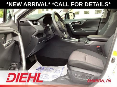 Used 2020 Toyota RAV4 XLE w/ Convenience Package AWD/4WD image 21