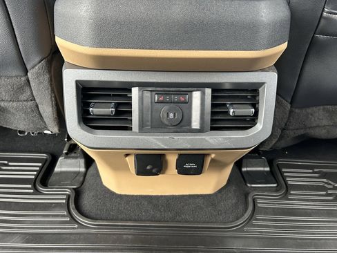 Used 2023 Ford F250 Lariat w/ Chrome Package image 52