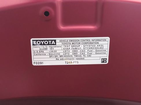 Used 2025 Toyota Grand Highlander AWD Hybrid image 33