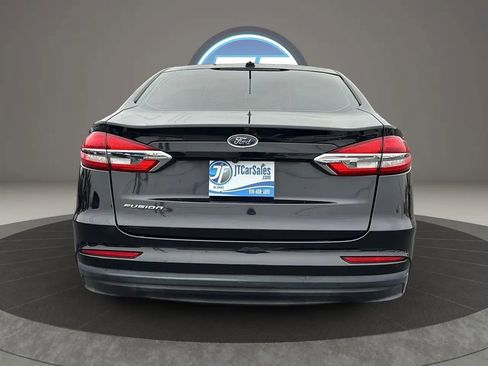 Used 2019 Ford Fusion S FWD image 11