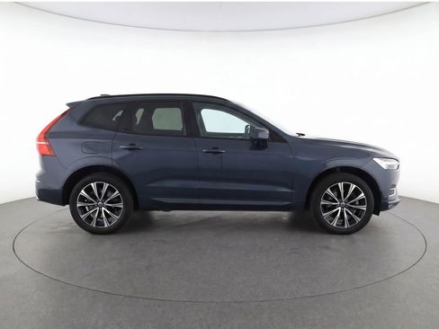 Certified 2024 Volvo XC60 B5 Core w/ Protection Package Premier AWD/4WD image 8