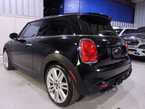 Used 2017 MINI Cooper S w/ Premium Package FWD image 3