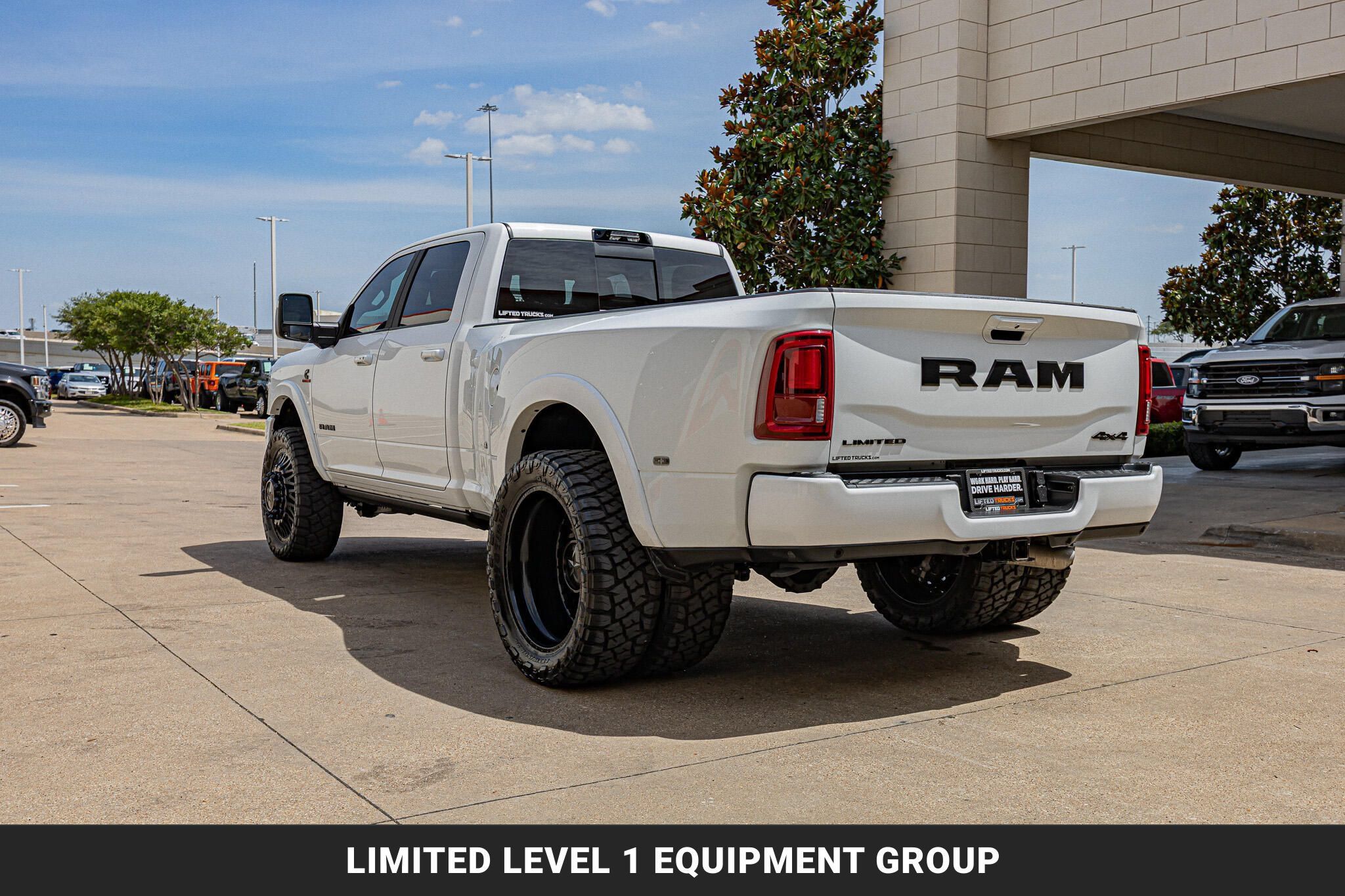 Used 2025 RAM 3500 Limited AWD/4WD image 7
