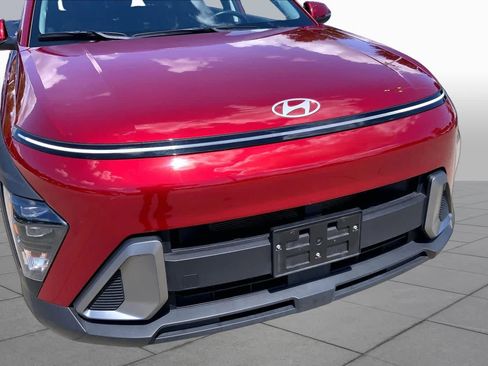 Used 2025 Hyundai Kona SEL AWD/4WD image 31