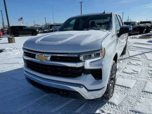 Used 2024 Chevrolet Silverado 1500 LT image 5