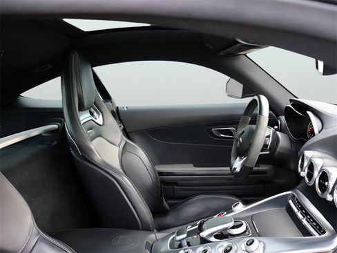 Used 2016 Mercedes-Benz AMG GT S w/ Lane Tracking Package image 9