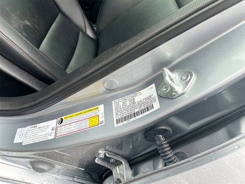 Used 2023 Honda Civic EX-L image 33