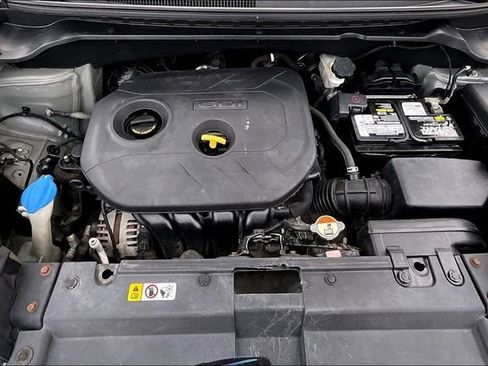 Used 2019 Kia Soul + image 10