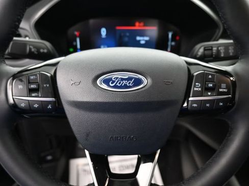 Used 2023 Ford Escape Active image 11